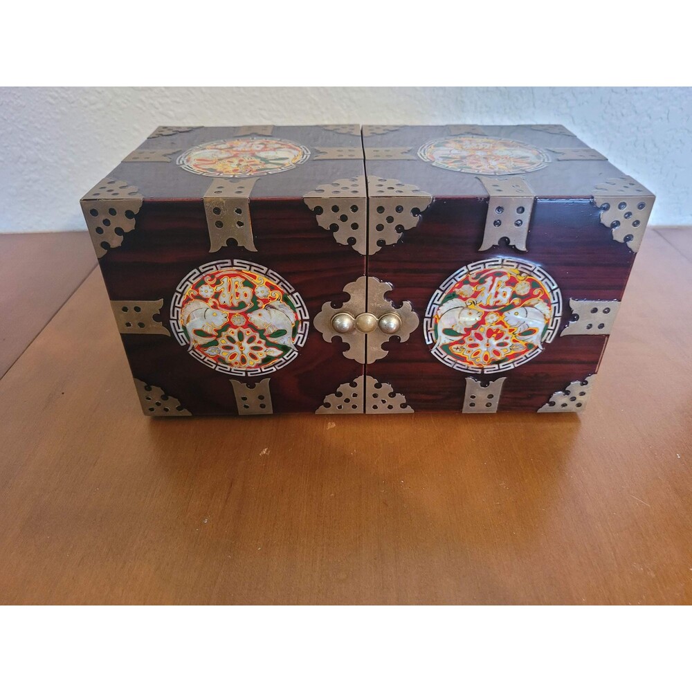 Vintage Korean Mother of Pearl Lacquerware Jewelry Box with Red Velvet Lining